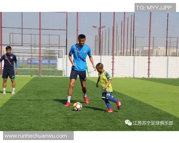 路虎足球星助力青少年成长 打造足球梦想之路 路虎足球星助力青少年成长 打造足球梦想之路